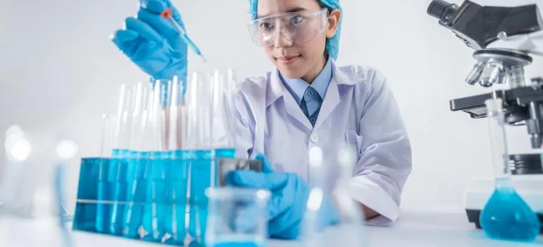 A scientist in the laboratory