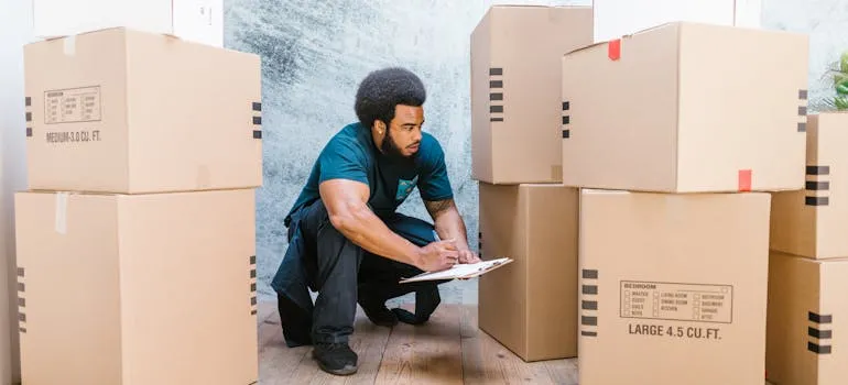 A mover taking inventory