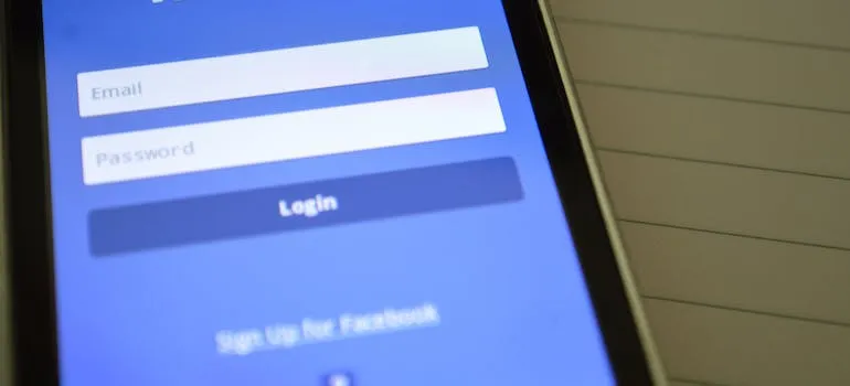 Facebook on the phone 