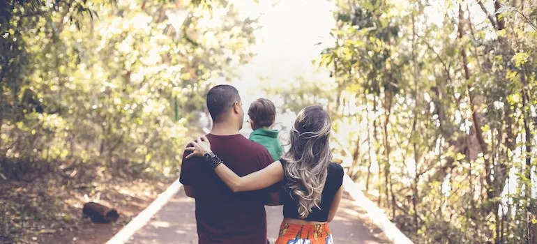families moving to Gaithersburg MD reap the benefits of parks and nature walks
