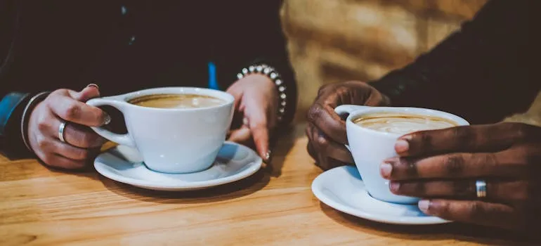 People having coffee