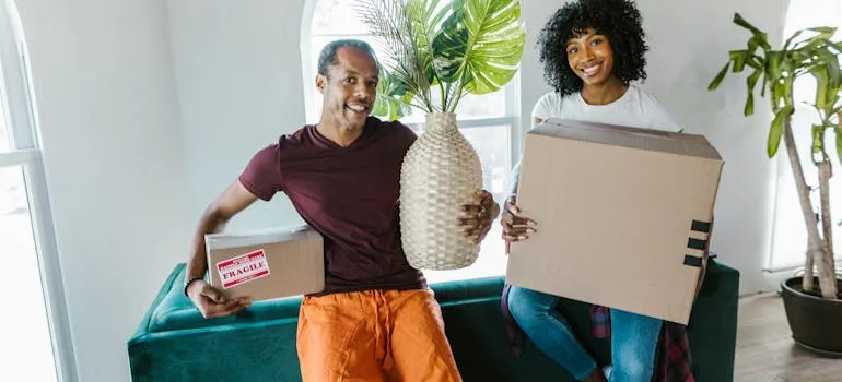 Two people moving from DC to Florida