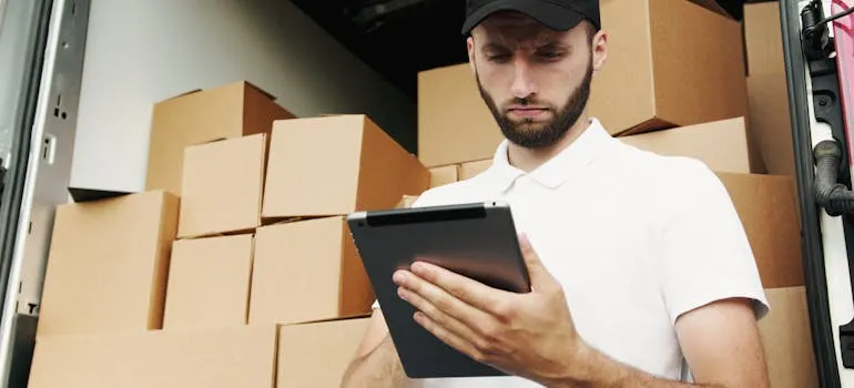 A mover using an ipad