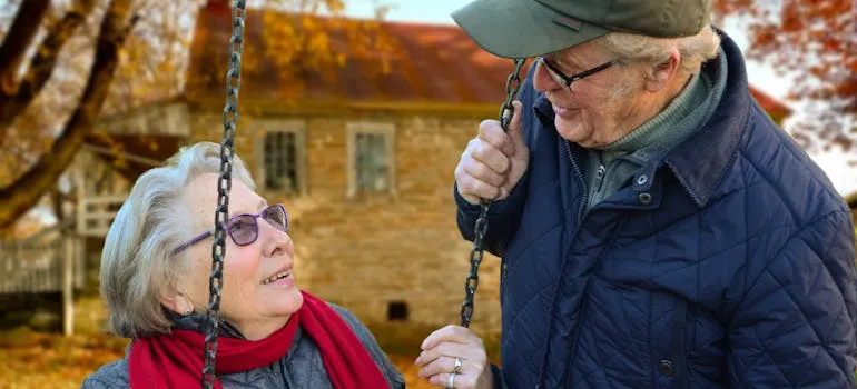 Two seniors talking about why Marylanders are choosing North Carolina