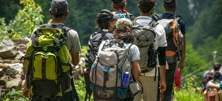 People hiking and enjoying things to do as a newcomer in Maryland