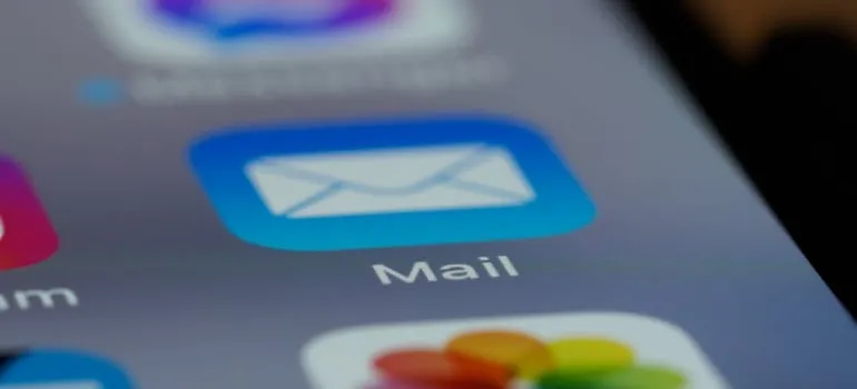 Email app on the phone