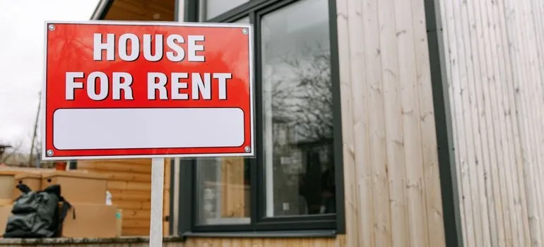 House for rent sign 