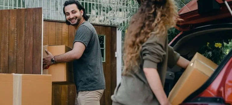 Two people moving from Virginia